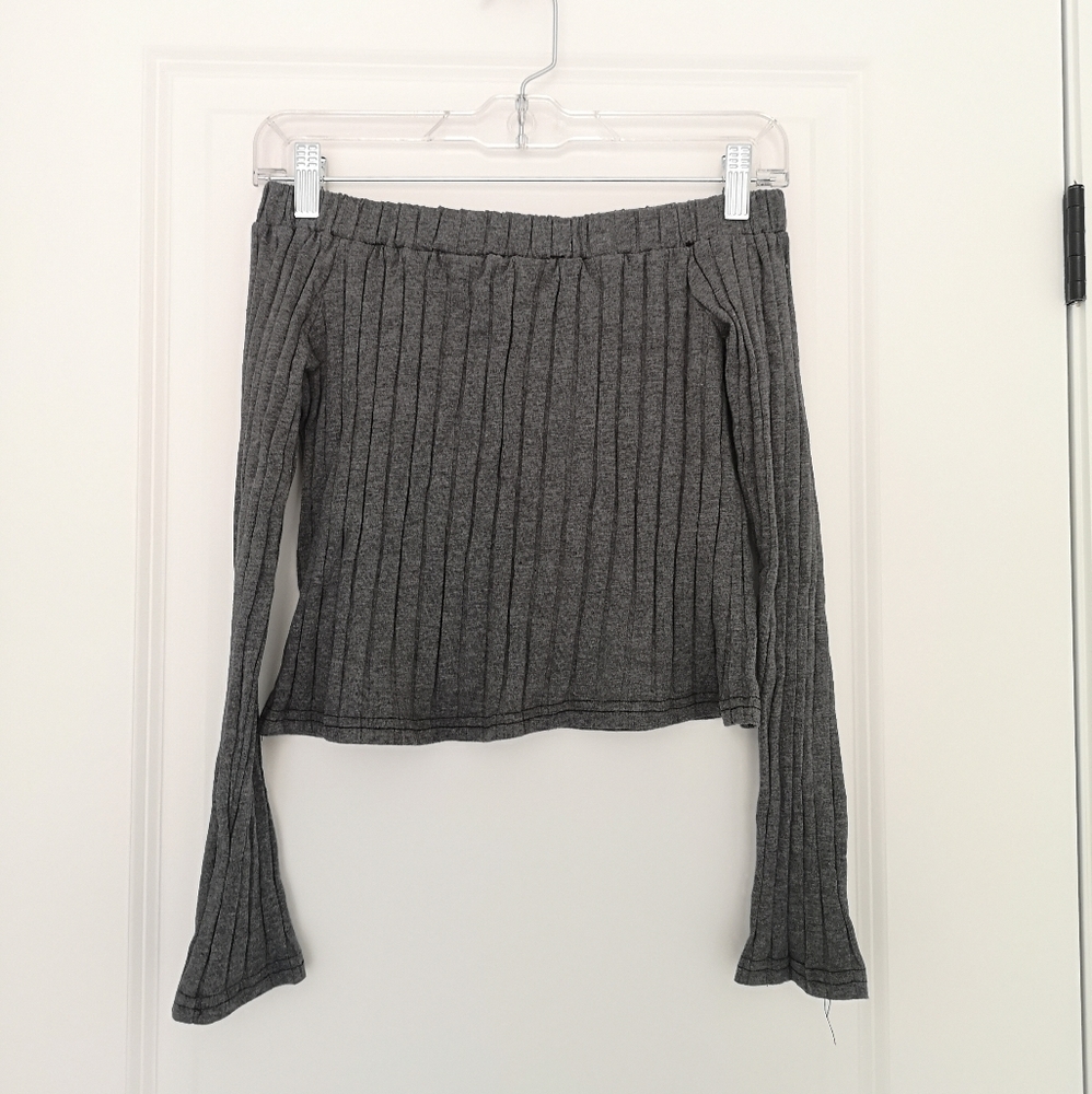 π3/20$ NWOT Ribbed Off Shoulder Crop Top - Picture 2 of 3